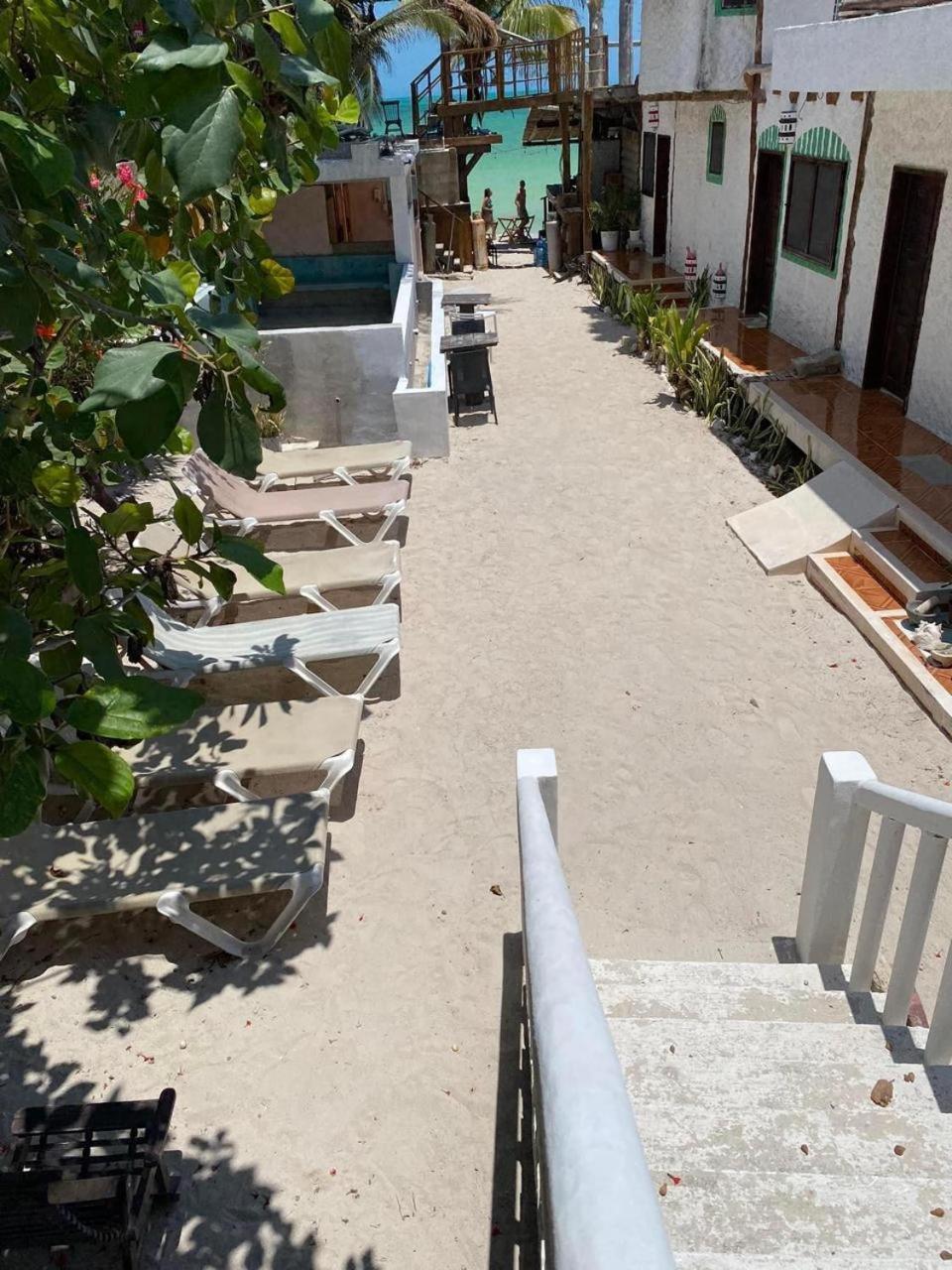 Casa Victor Avila Isla Holbox 外观 照片